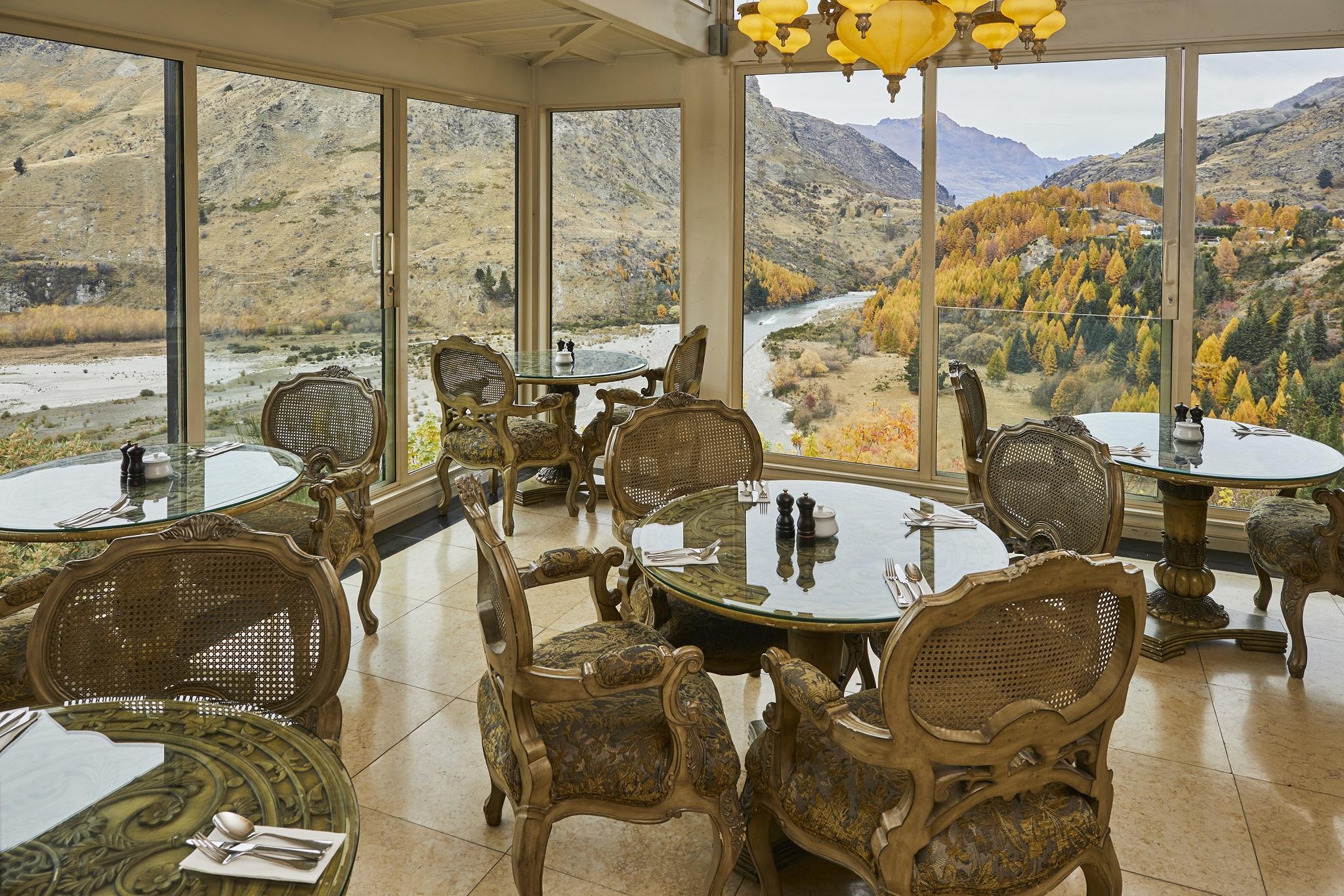 Nugget Point Hotel Queenstown